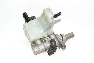 VW Tiguan 5N 11-15 Brake master cylinder container with locking screw