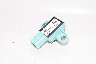 Audi A4 8K B8 12-15 Sensor pressure sensor front doors